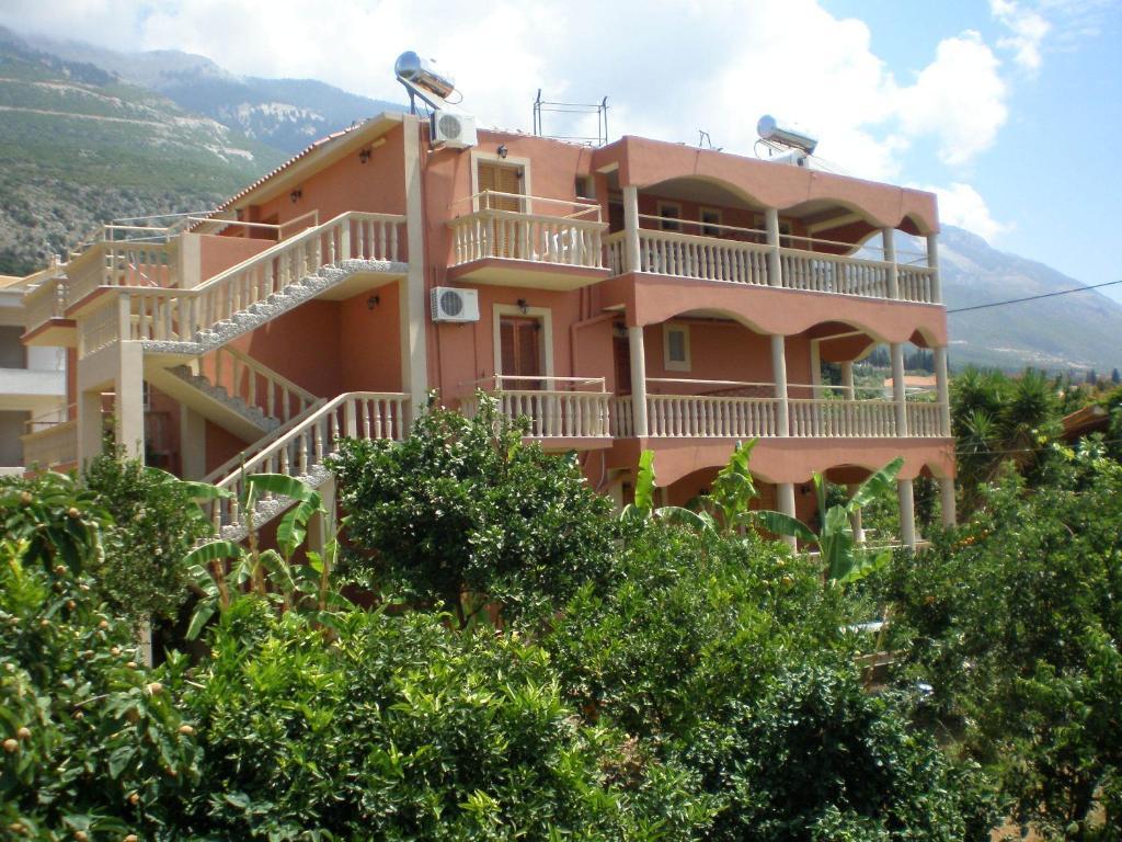 Marinos Studios At Lourdata Village Exteriér fotografie